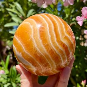 1pc Orange Calcite Crystal Ball, Yellow Calcite Sphere, Accessories suitable for banquets and tables - are a good choice for gifts to elders (size: 6-7cm)